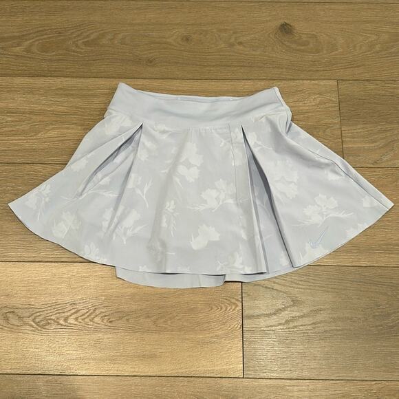NIKE Golf Light Purple Floral Embossed Active Outdoor Tennis Skort‎ Size Small - Picture 1 of 10